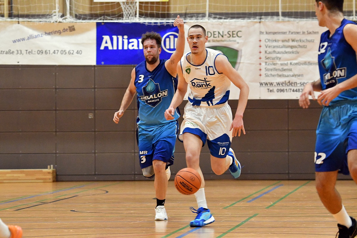 Marc Deinlein (10, weiß)