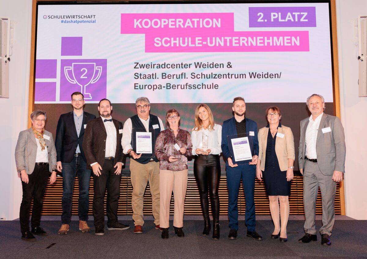 Top-Zusammenarbeit zwischen Schule und Wirtschaft
