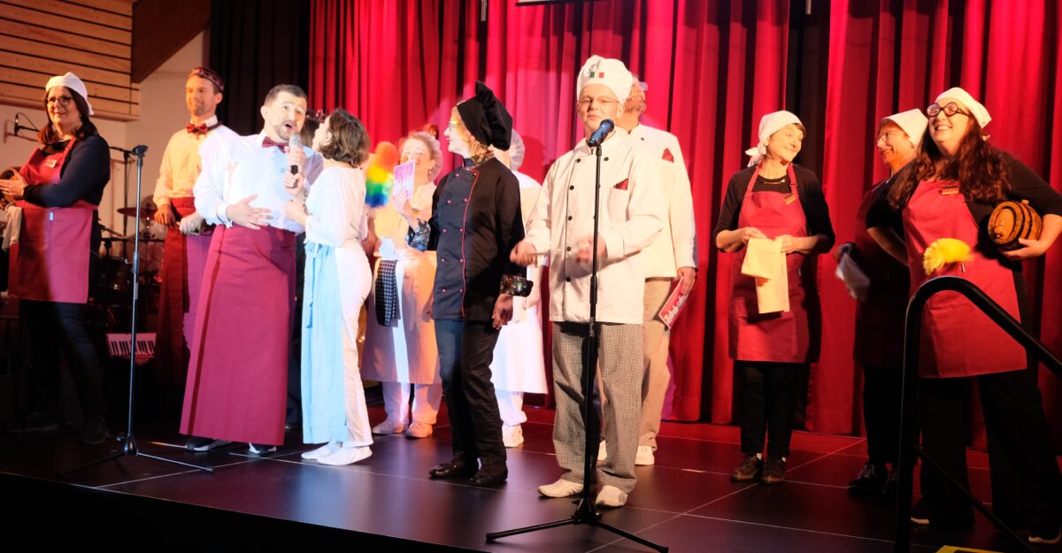 „Kopfnüsse“ verzücken mit einem köstlichen Theaterdinner