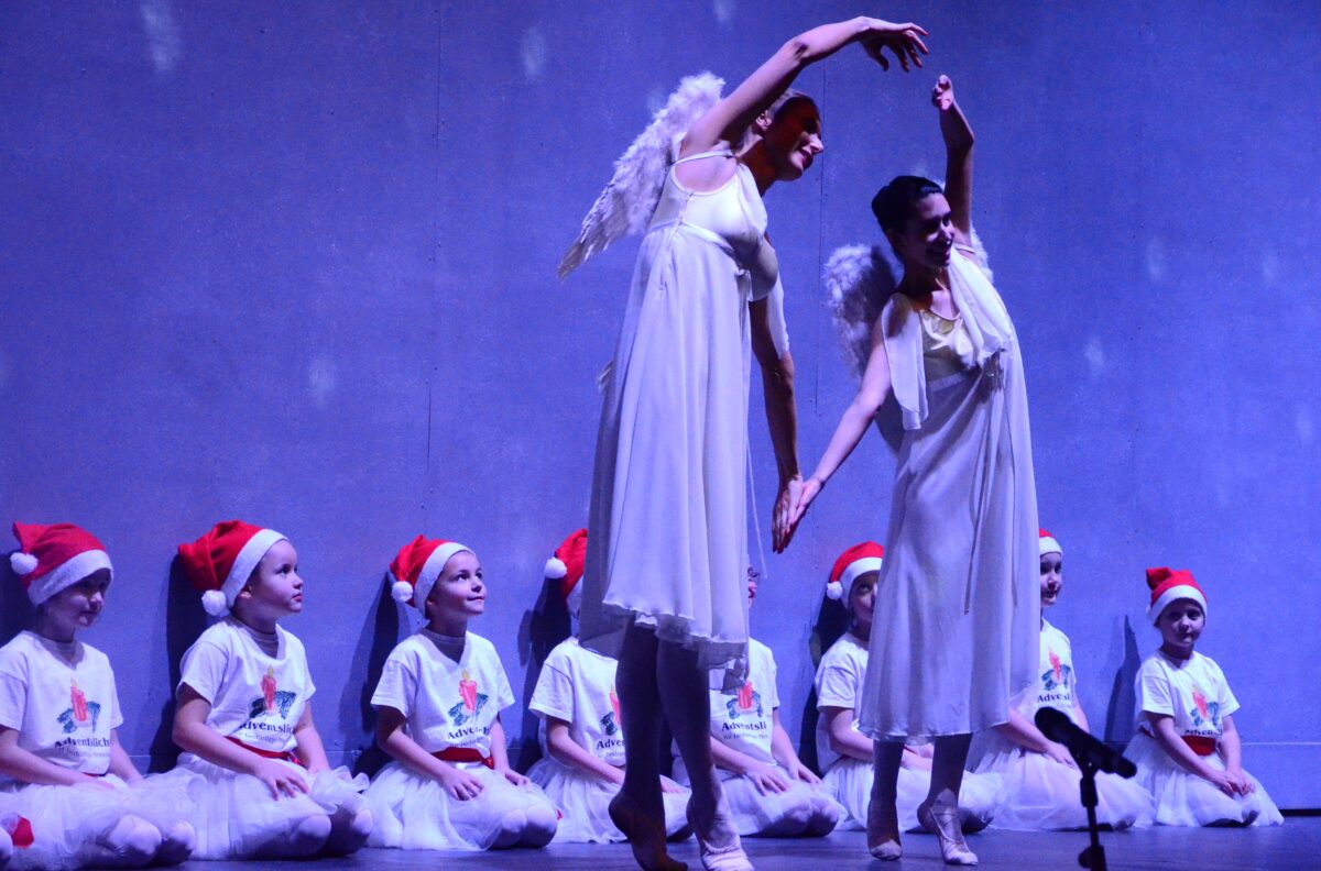 Weihnachtstimmung und Spendenbereitschaft in der Max-Reger-Halle