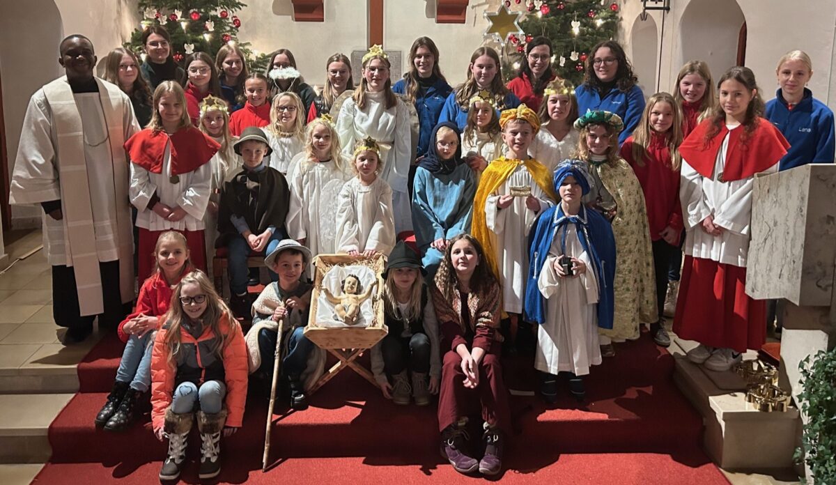 Krippenspiel an Heiligabend: Traditionelle Aufführung in Immenreuth