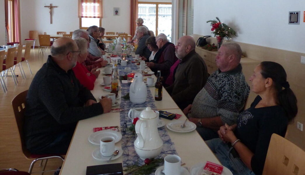 Bei Adventsfeier wird für 2024 geplant