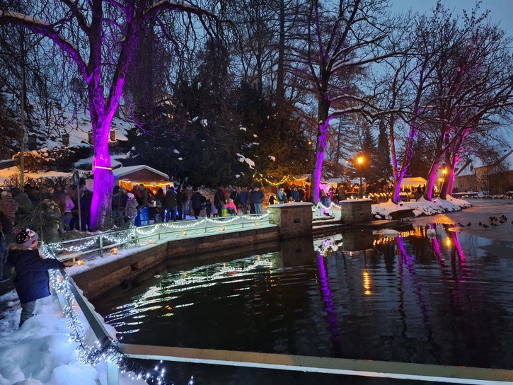 "Märchenhafter Adventsmarkt" begeisterte die Besucher