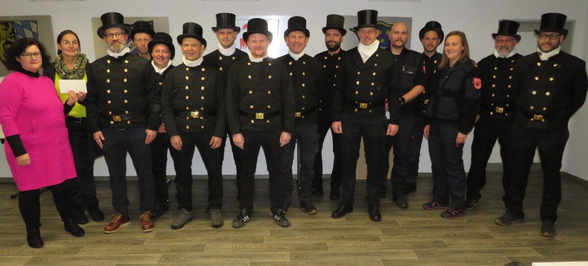 Wenn das kein Glück bringt: Kaminkehrer spenden für soziale Zwecke