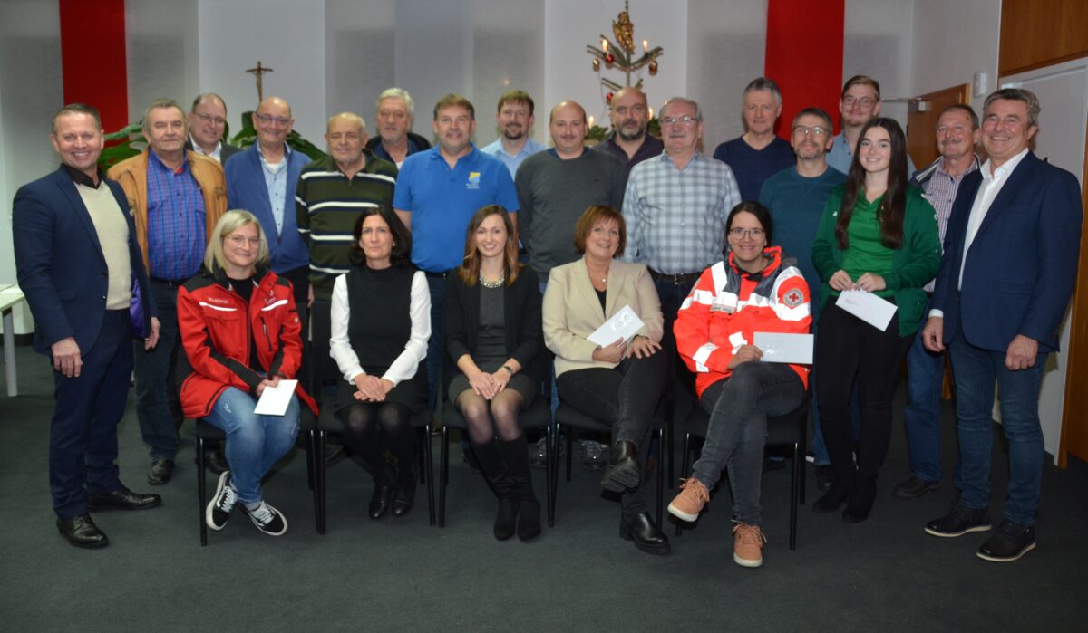 Sparkasse unterstützt Einrichtungen und Vereine in Eslarn