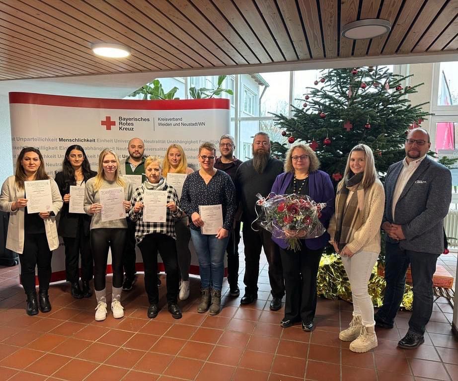 BRK bildet Pflegehelfer aus