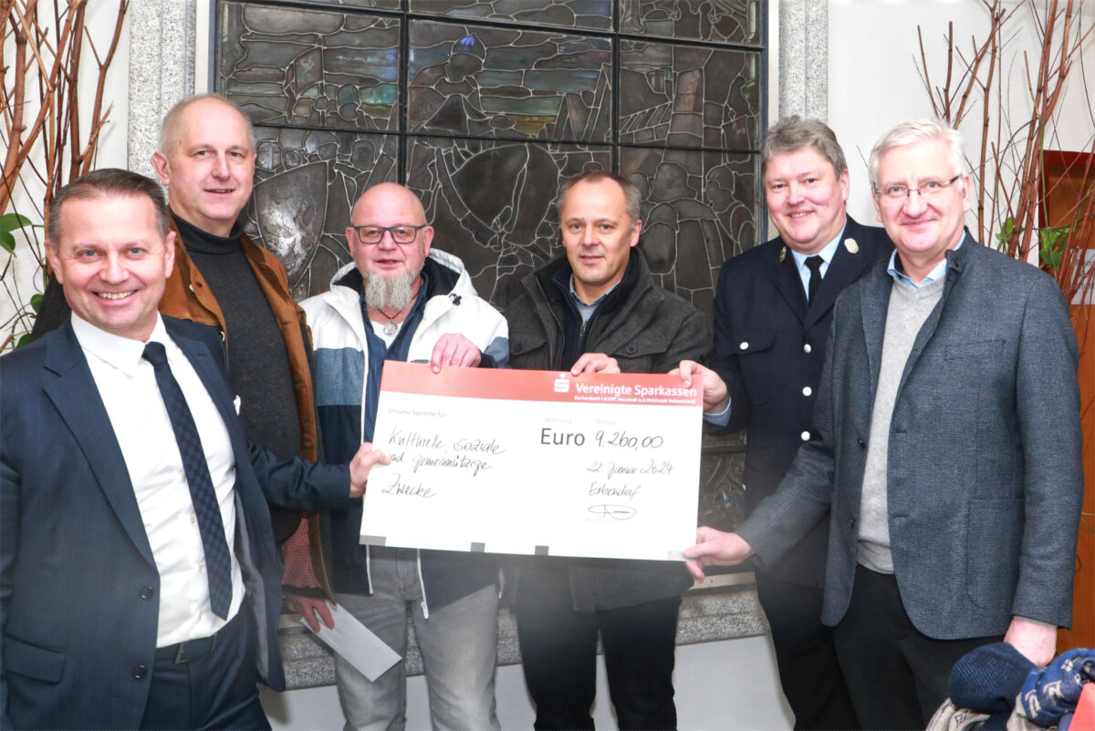 Sparkasse spendet 9.260 Euro an Erbendorfer Vereine
