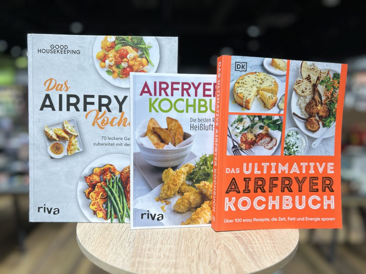 Ähnlich wie der Dampfgarer, ist die Heißluftfritteuse aus der gesundheitsbewussten Küche nicht mehr wegzudenken. Raffinierte Rezepte sind deshalb gefragt. Foto: Martin Stangl