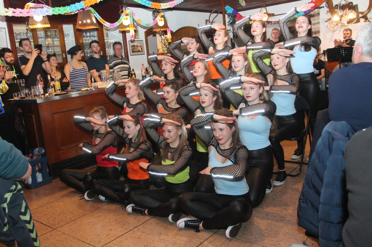 Faschingsfeier in Georgenberg: Prinzengarde Pleystein begeistert mit spektakulärer Show