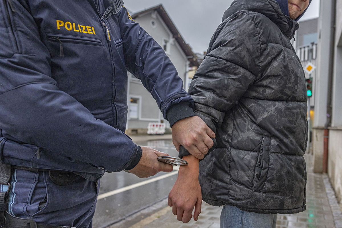 Cuttermesser-Attacke vor Lidl in Burglengenfeld