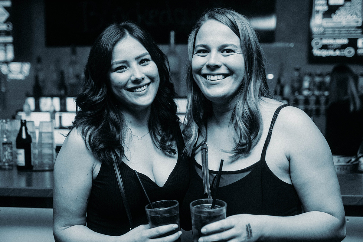 Bildergalerie: Feiern bei der Blackedout Party in Weiden