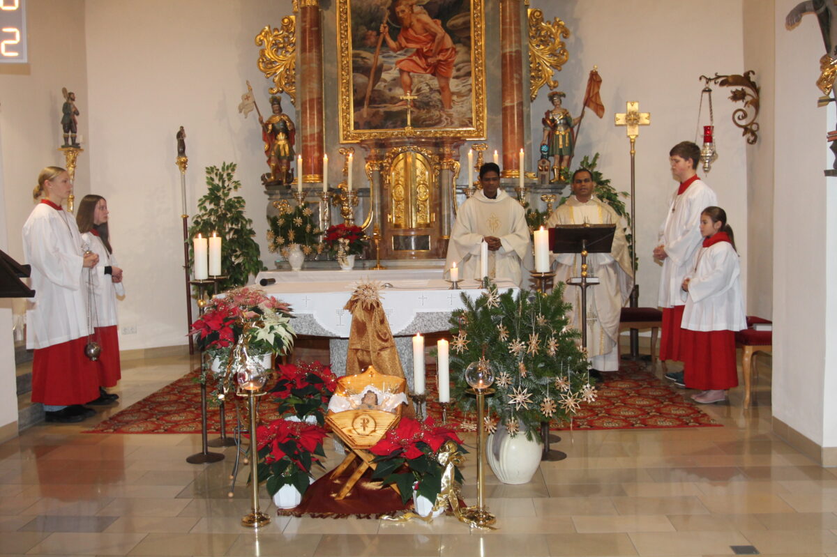 Jahresschluss-Gottesdienst und Pfarrei-Rückblick in Neukirchen