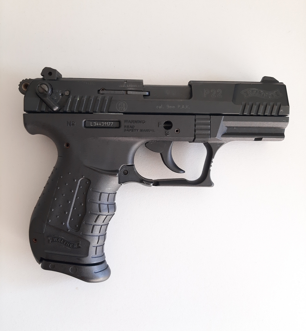 Pistole, Messer und Schlagstock – verbotene Waffen sichergestellt