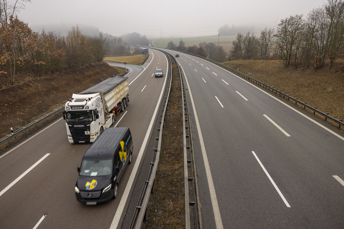 Zivilfahrzeug der Bundeswehr fährt in Wohnmobil: Fall fürs Amtsgericht Weiden