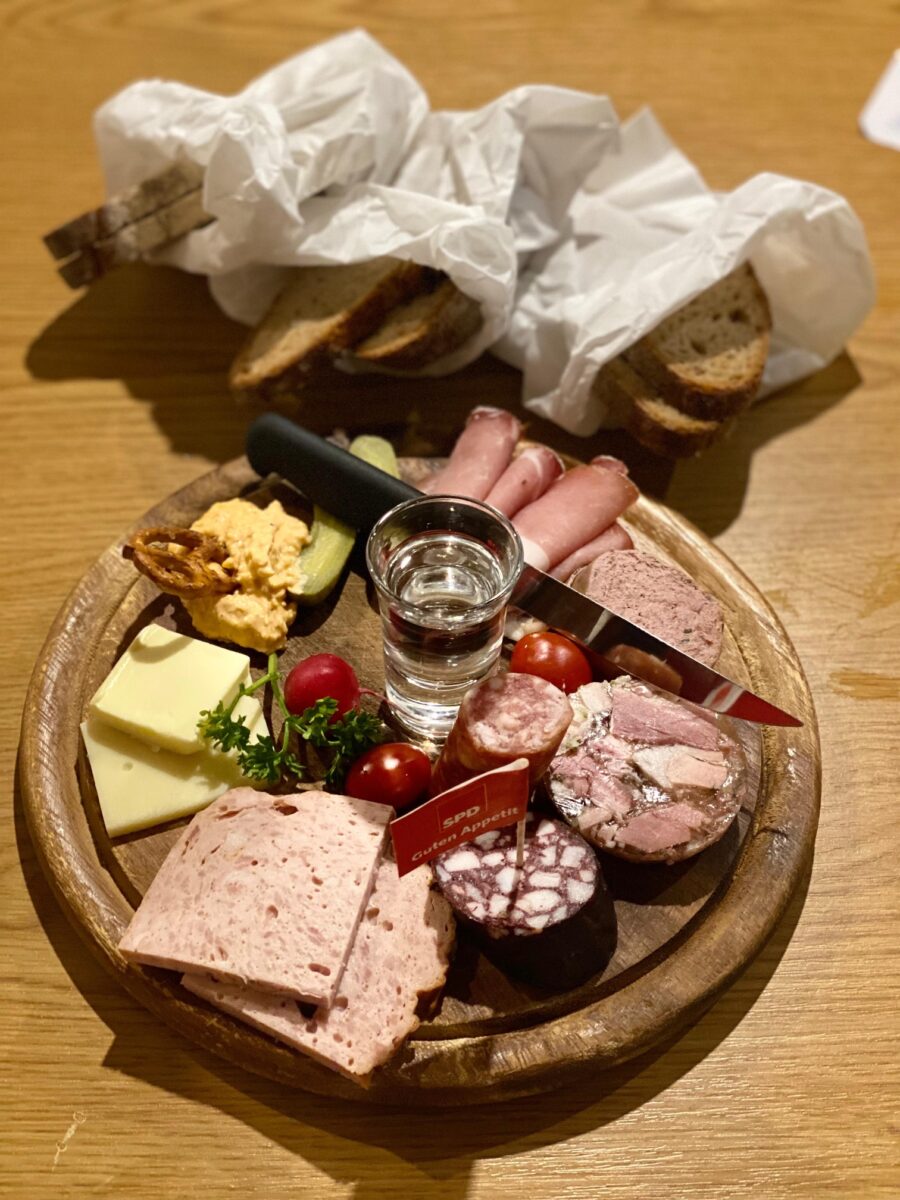 Etzenrichter Abend mit Oberpfälzer Brotzeiten, Zoiglbier, Musi und Verlosungen