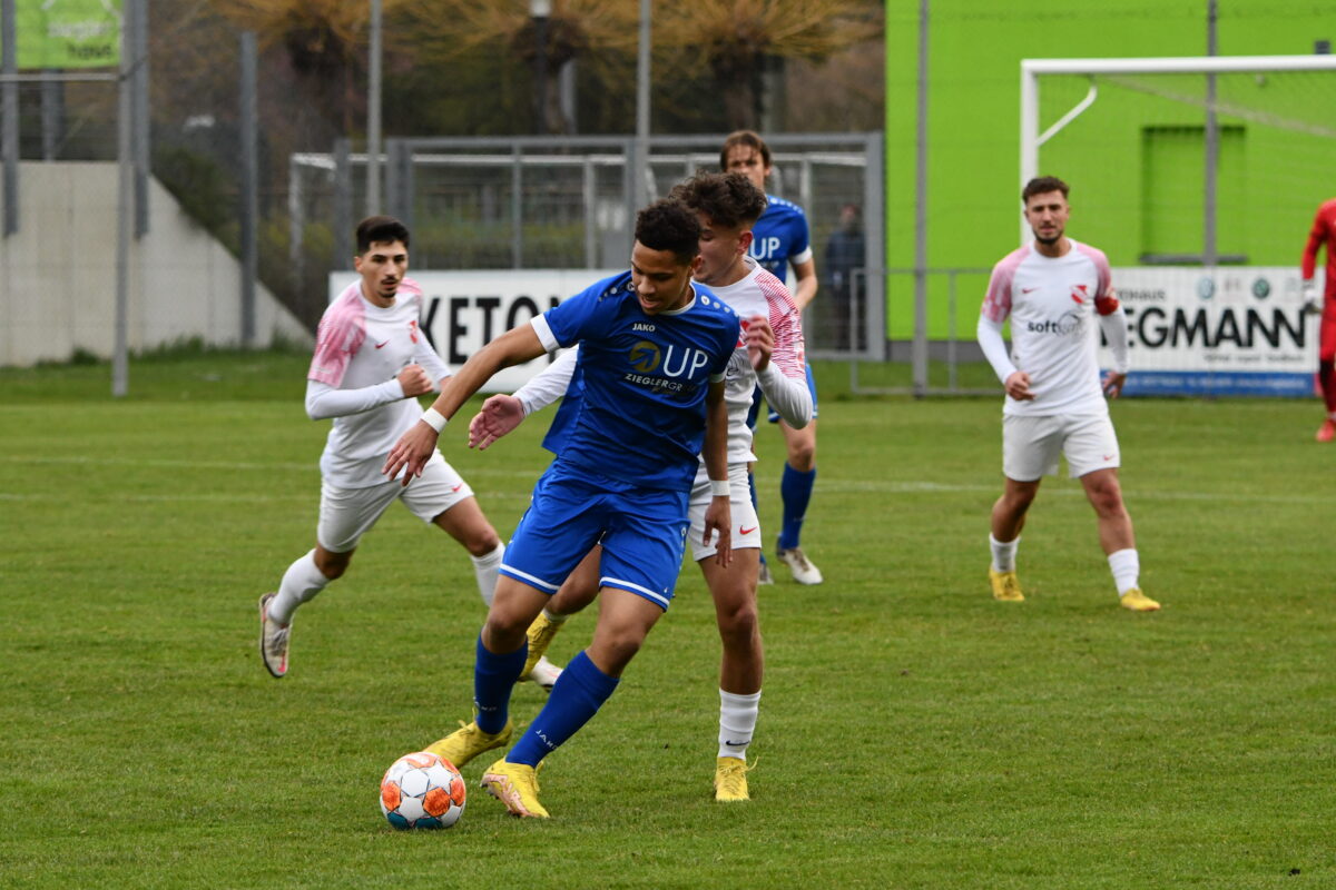 Schwere Prüfung gegen Top-Team der Fußball Bayernliga