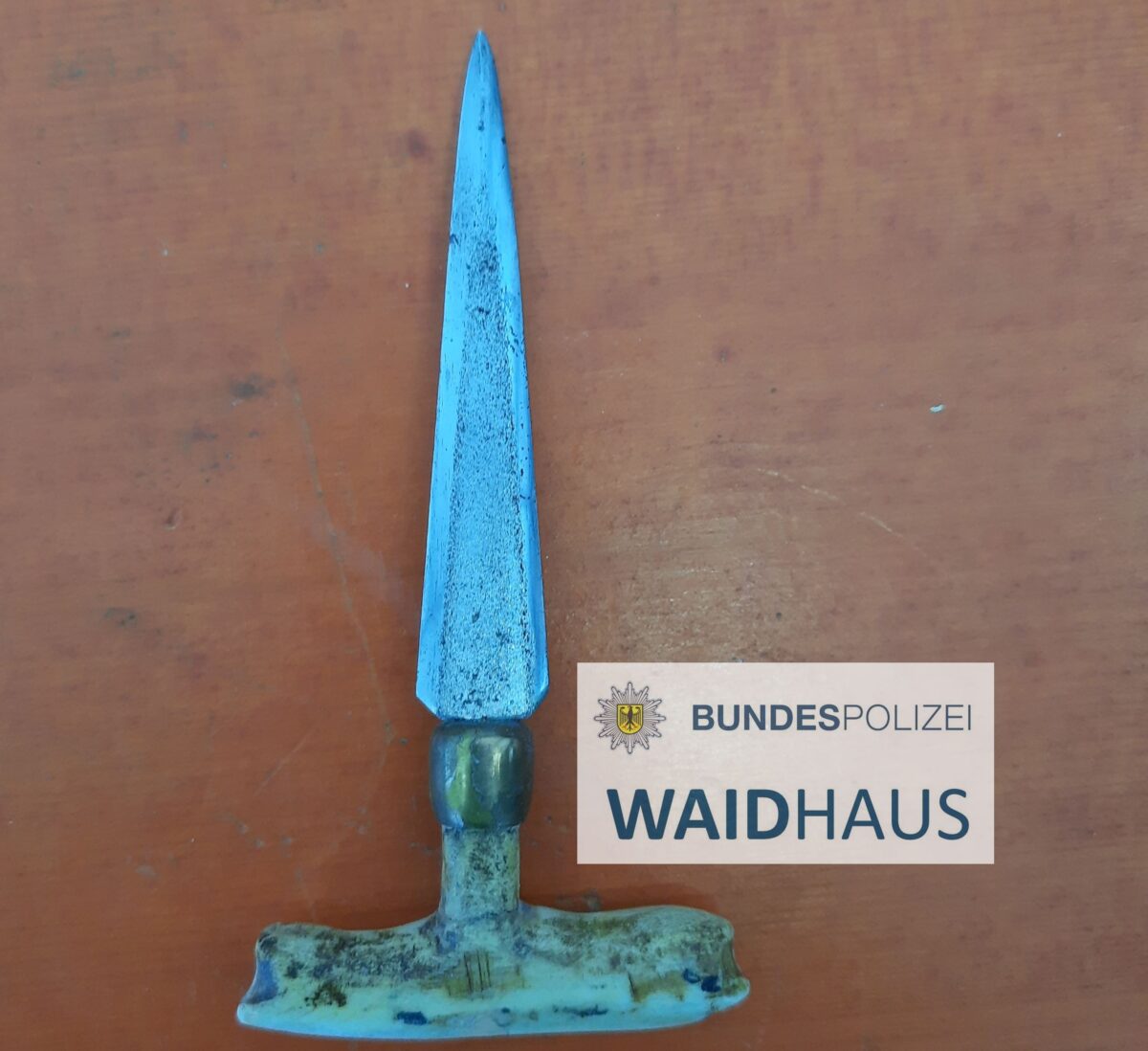 Faustmesser in der Geldbörse