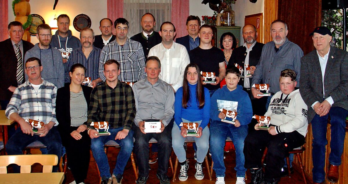 Ehrung verdienter Fleckviehzüchter bei der Kreisrinderzuchtgenossenschaft