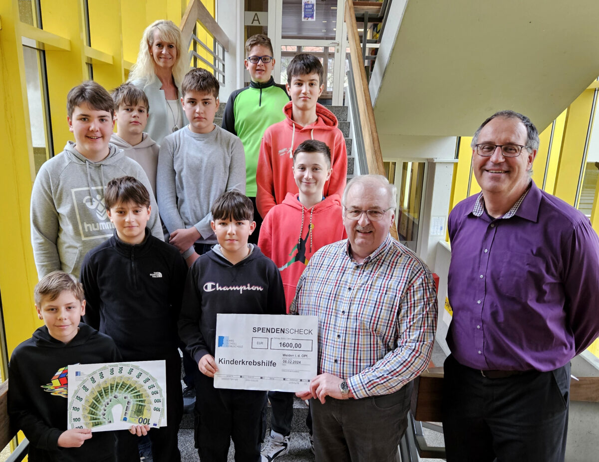 Kinderkrebshilfe Spendenübergabe 2024 Foto Hans Scholl Realschule
