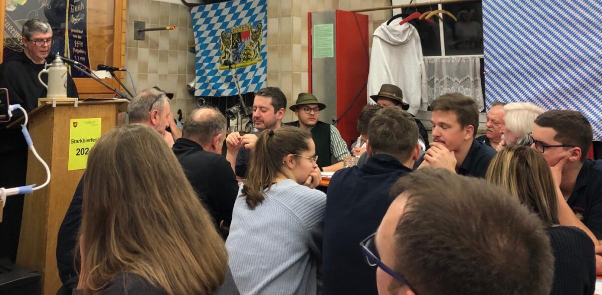 Bruder Asam wäscht "denen in Berlin oben" den Kopf