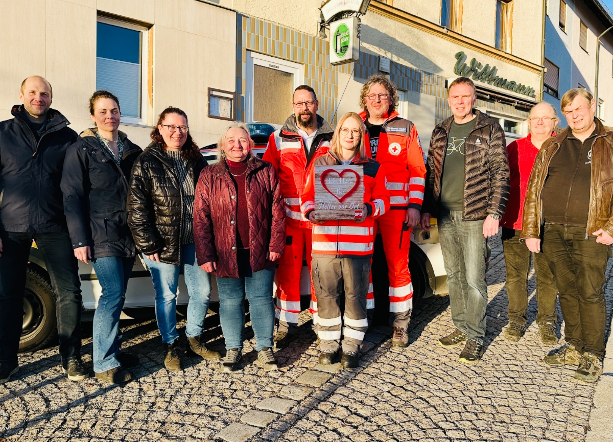 Flossenbürger SPD spendet 1800 Euro für ein neues Fahrzeug für die Helfer vor Ort