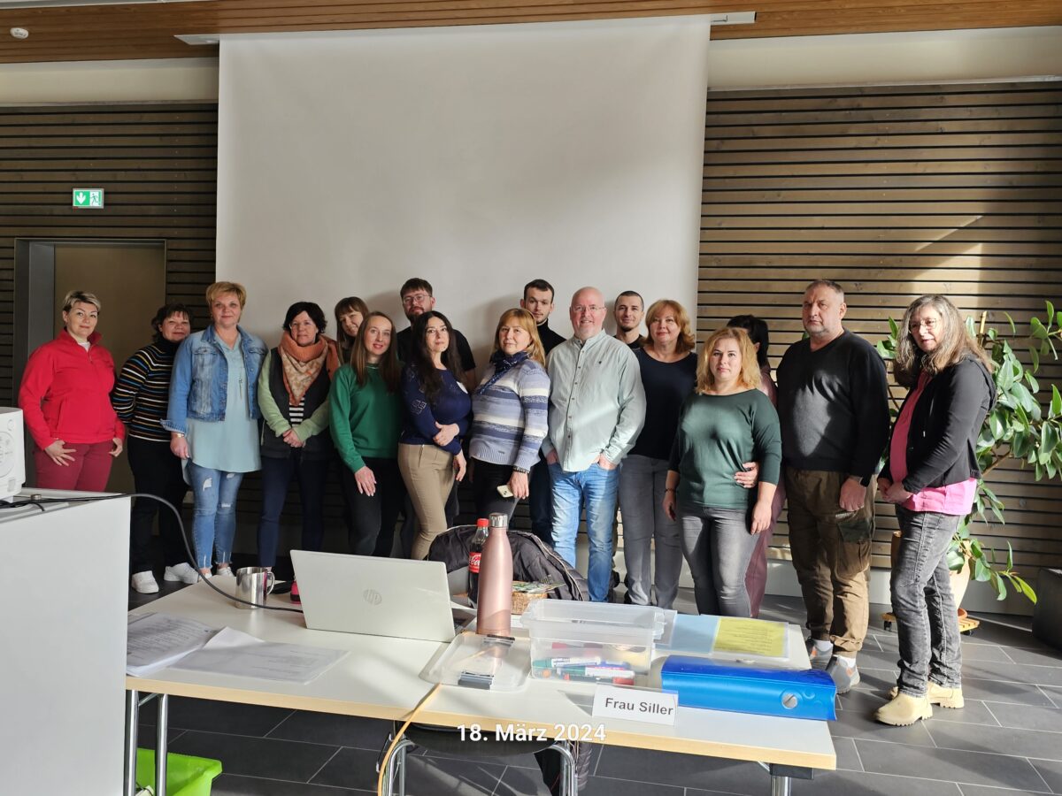 Zugang zur Fachausbildung – Vorkurs für Mitarbeiter aus der Ukraine startet