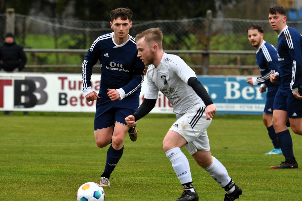 Kreisklasse West: Kellerkinder feiern wichtige Siege im Abstiegskampf