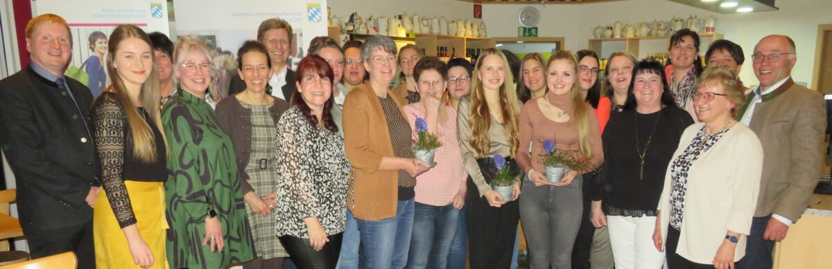 Beeindruckend: 17 neue Hauswirtschafterinnen