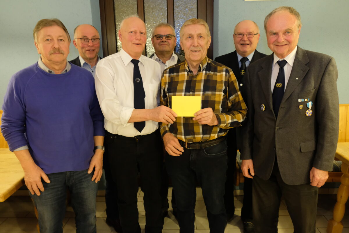 Krieger- und Soldatenkameradschaft feiert 50 Jahre Engagement und Treue