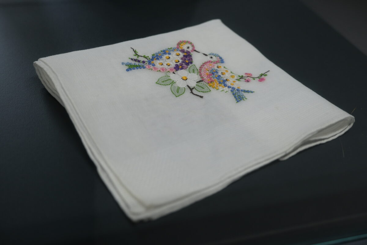 Knopfmuseum präsentiert Taschentücher