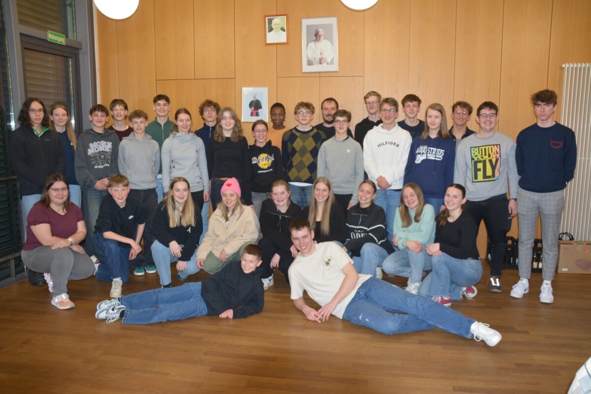 Neustädter Ministranten reisen dank Spenden günstig nach Rom