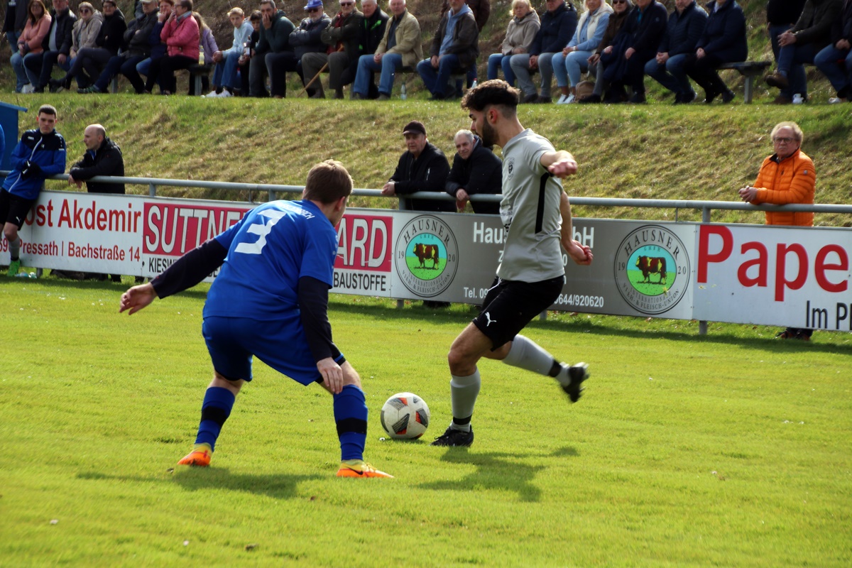 Nachholspiele: SC Kirchenthumbach feiert wichtigen Derbysieg gegen Tremmersdorf