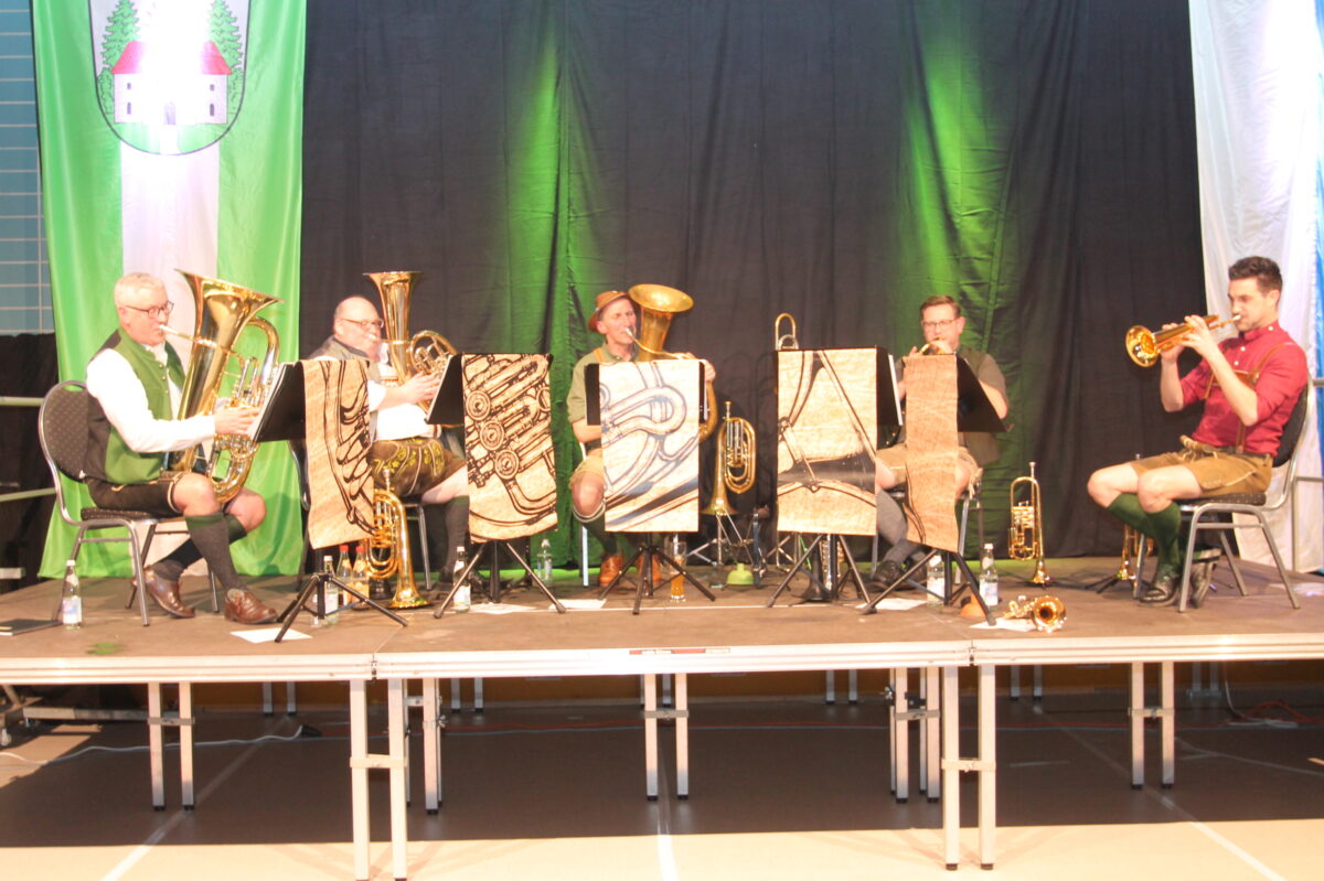 Musikalischer Hochgenuss mit "Bockl-Blech"