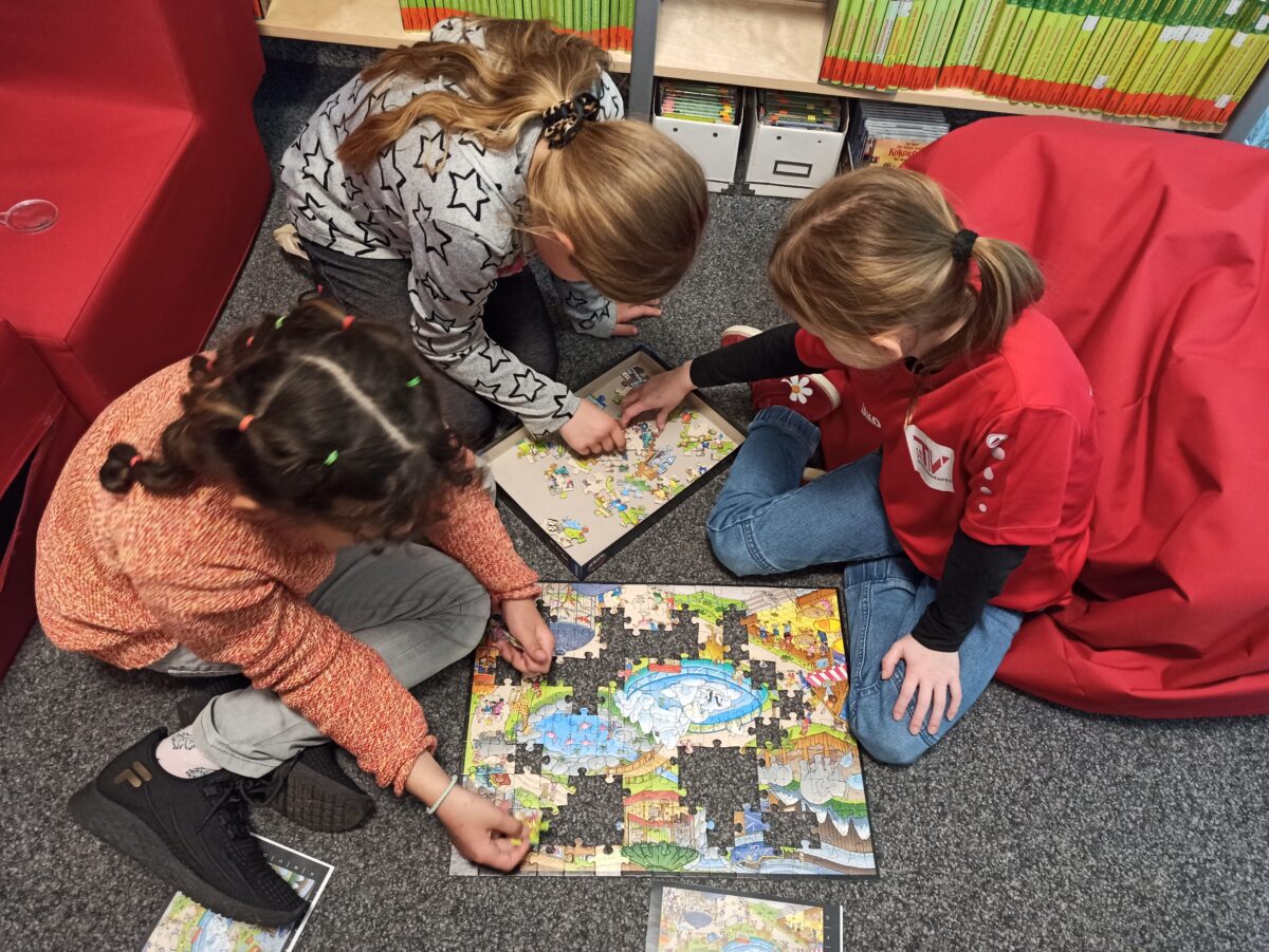 Nachwuchsdetektive lösen Fall in Stadtbücherei