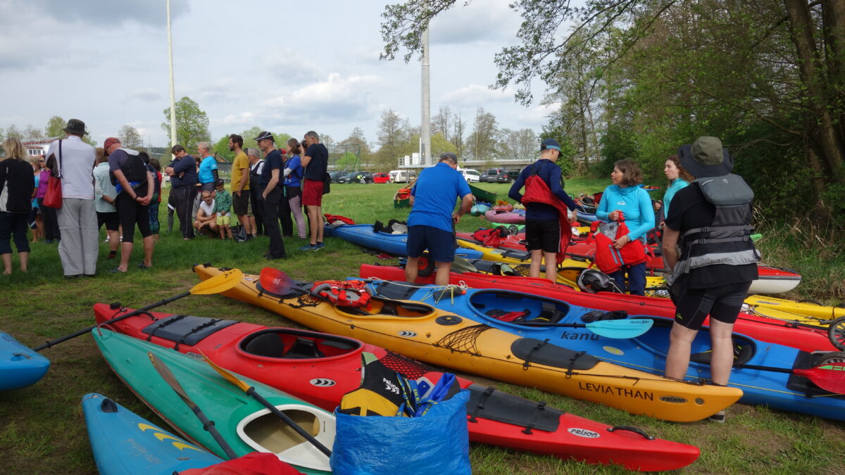 Naab-enteuer: Großer Andrang beim Bezirksanpaddeln