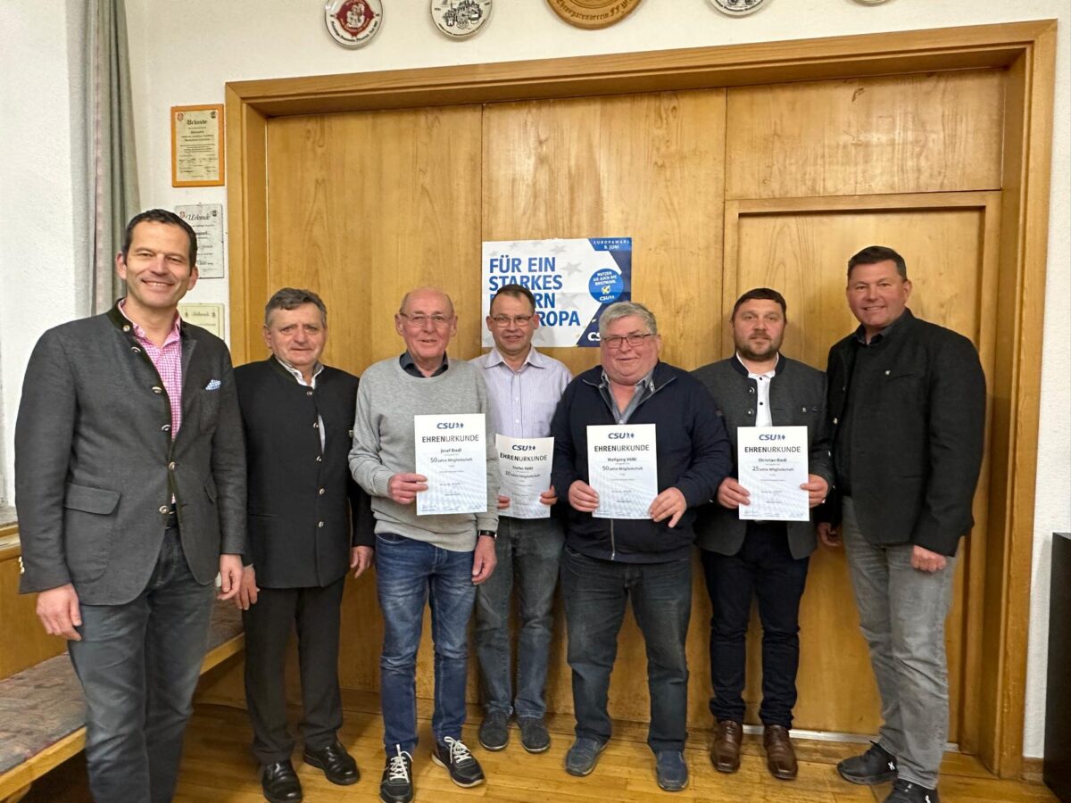 CSU Burkhardsrieth ehrt treue Mitglieder