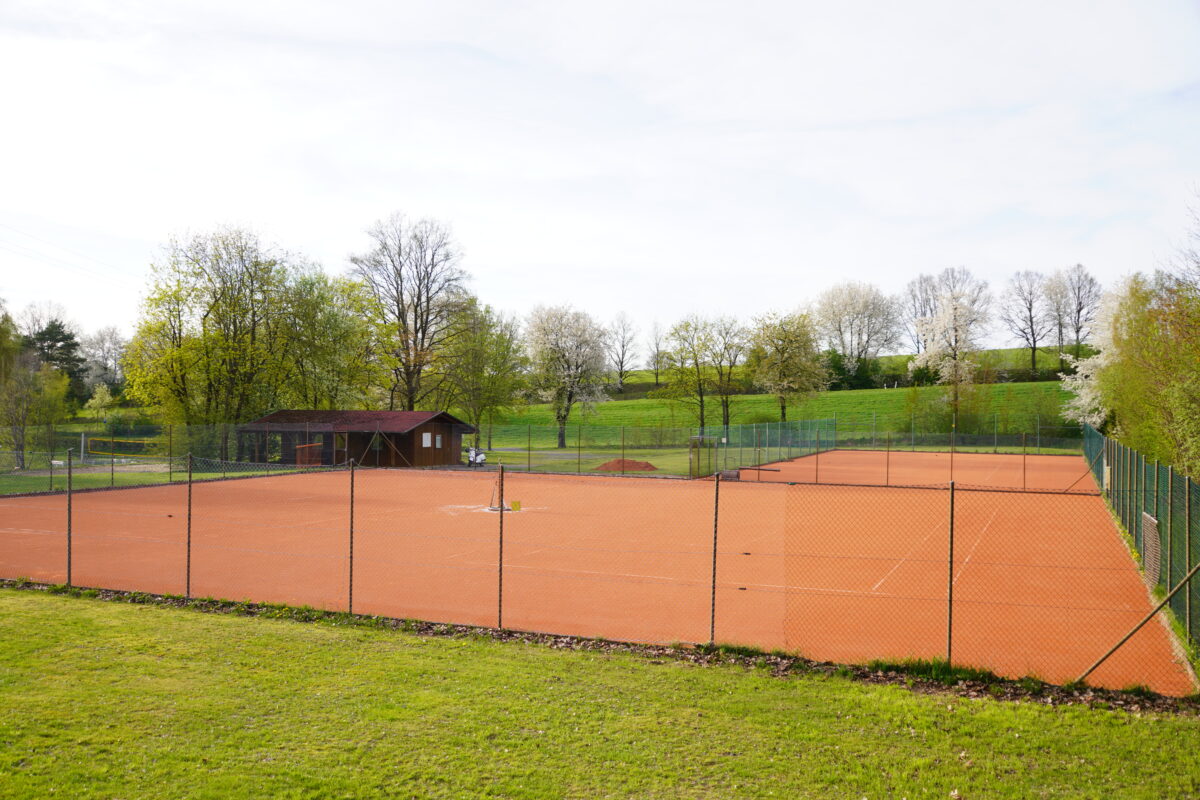 Tennisplatz Waldthurn ist bereit für die neue Saison
