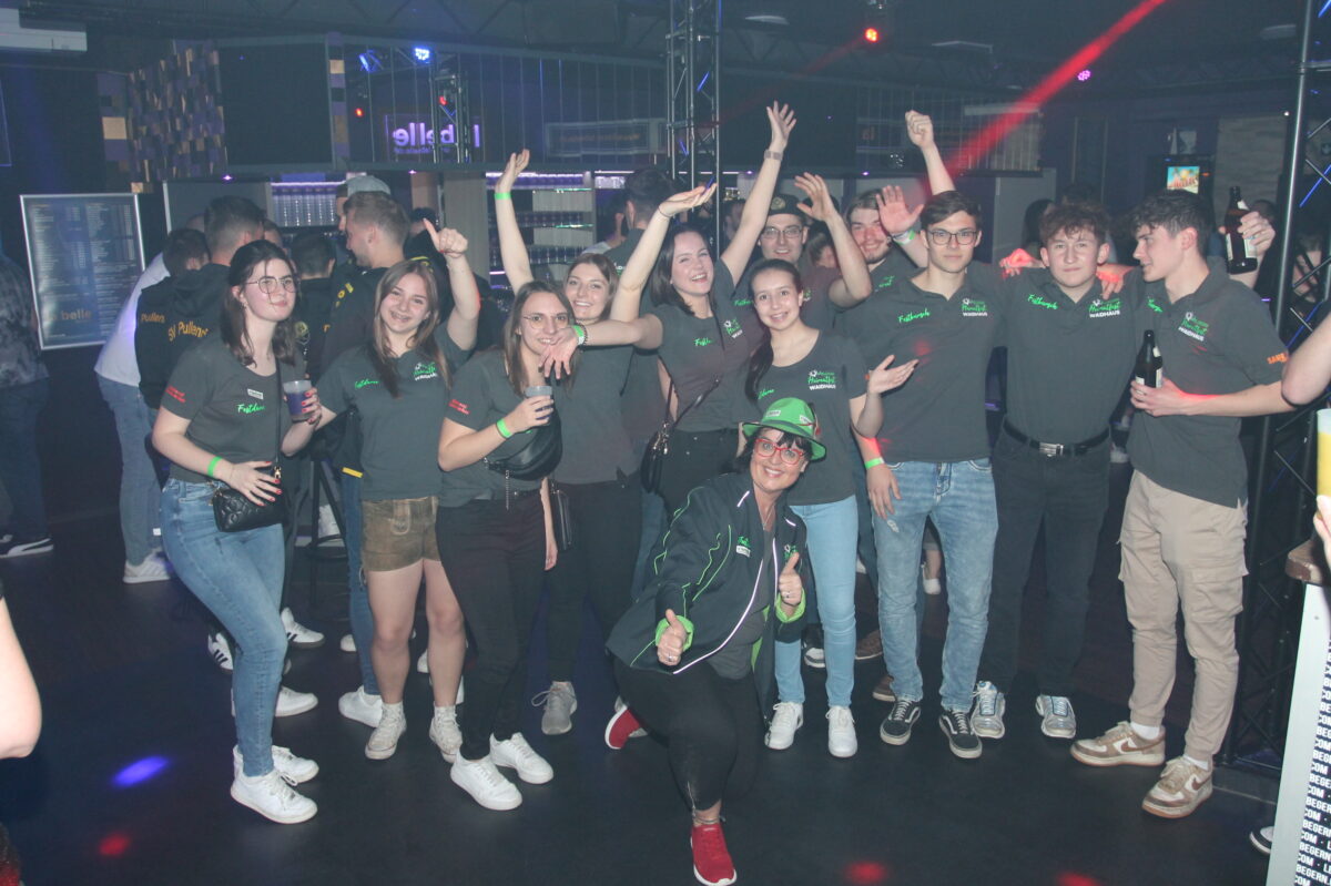 Festnacht in Waidhaus: Bier, Beats und Spiele