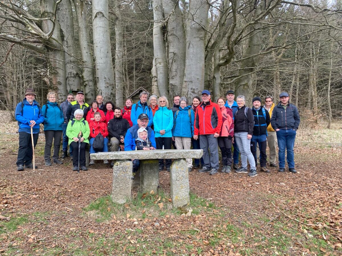 Osterwanderung vereint Tradition und Gemeinschaft