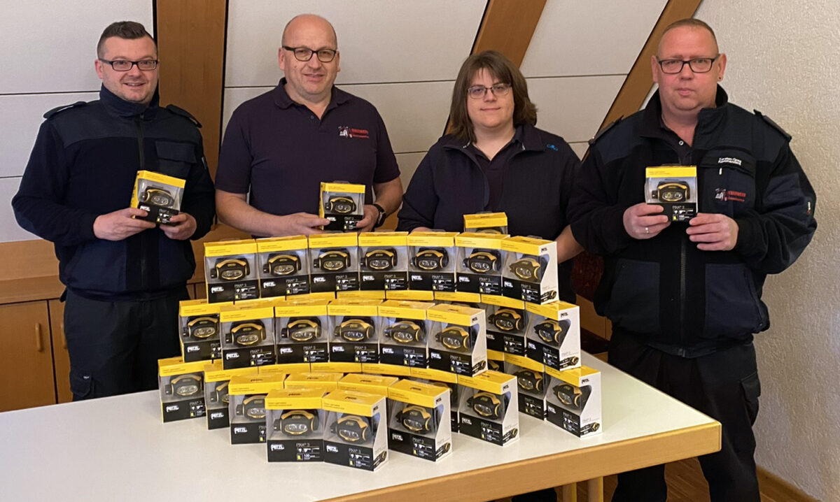 Stirnlampen für Feuerwehrleute: Sicherheit hat Vorrang