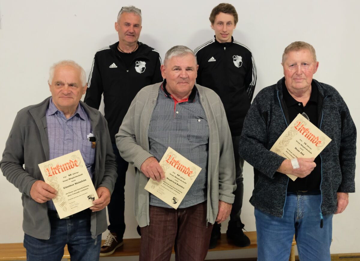 SpVgg Neustadt am Kulm ehrt Bernd Deubzer für 48 Jahre Einsatz