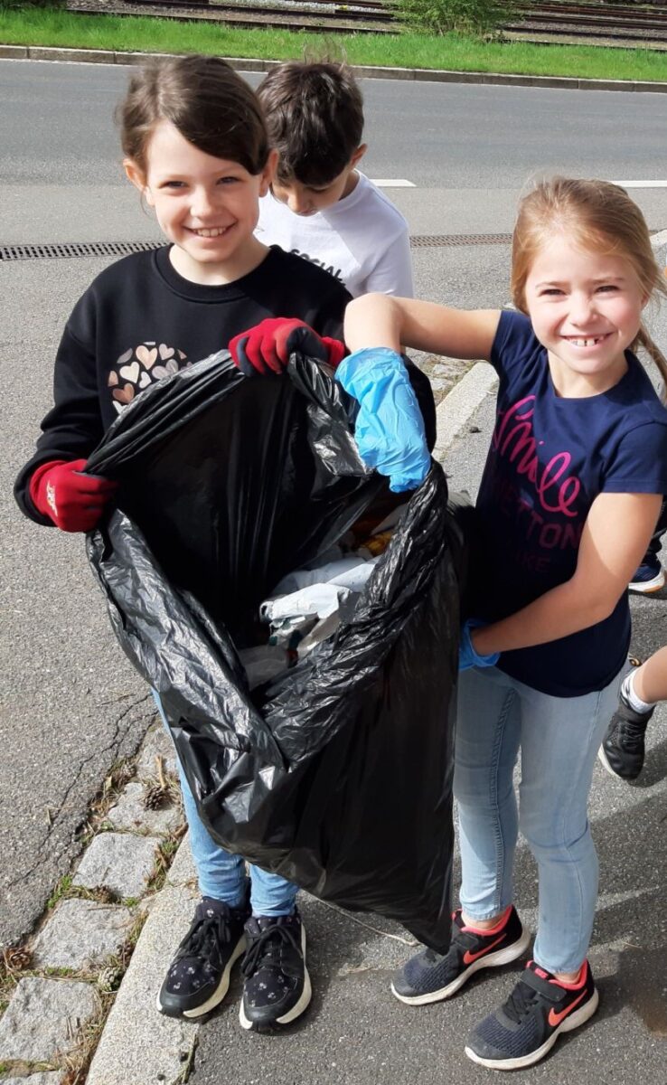 Pressath räumt auf: Schüler setzen ein Zeichen