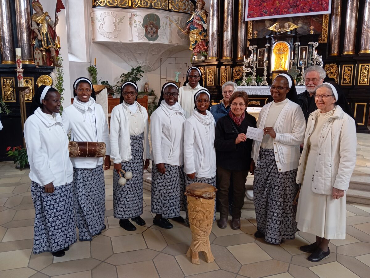 Pressath unterstützt Missionsarbeit mit 1000 Euro Spende