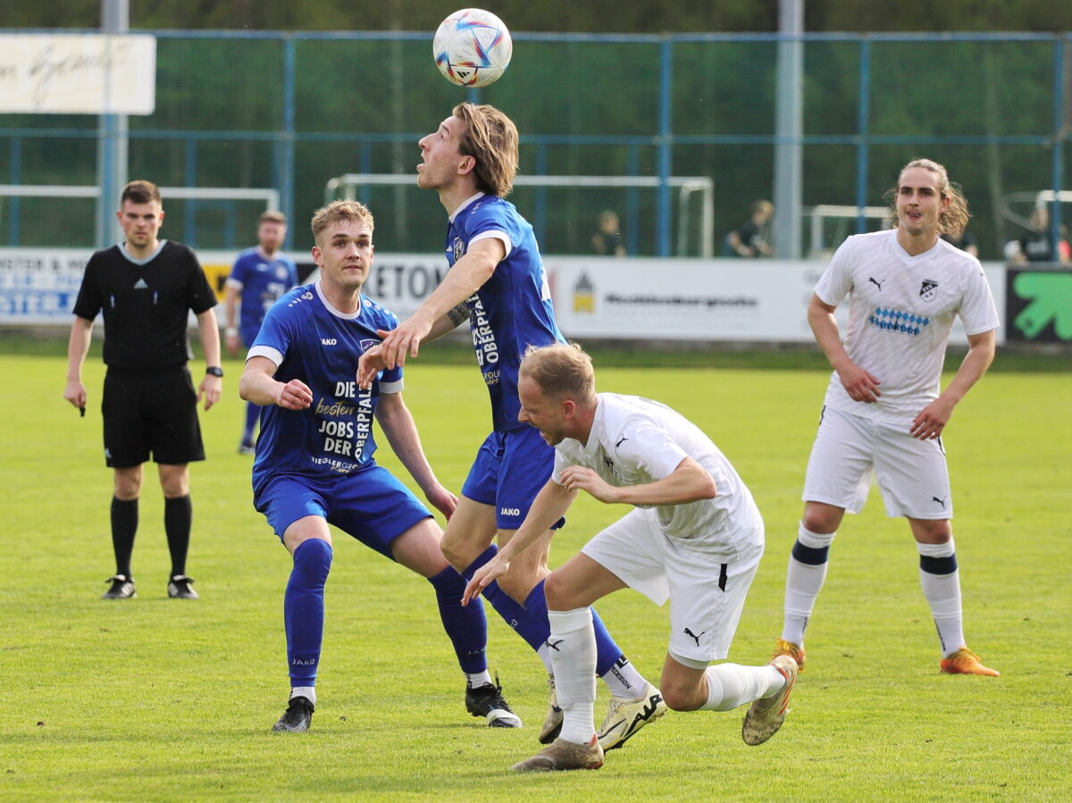 SV Etzenricht und Grafenwöhr patzen, FC Amberg stürmt an die Spitze