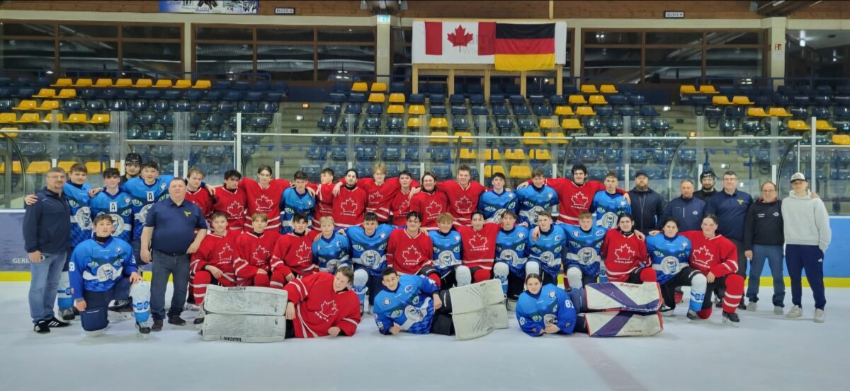 Young Blue Devils: Internationaler Vergleich der U 17 gegen kanadisches Highschool-Team