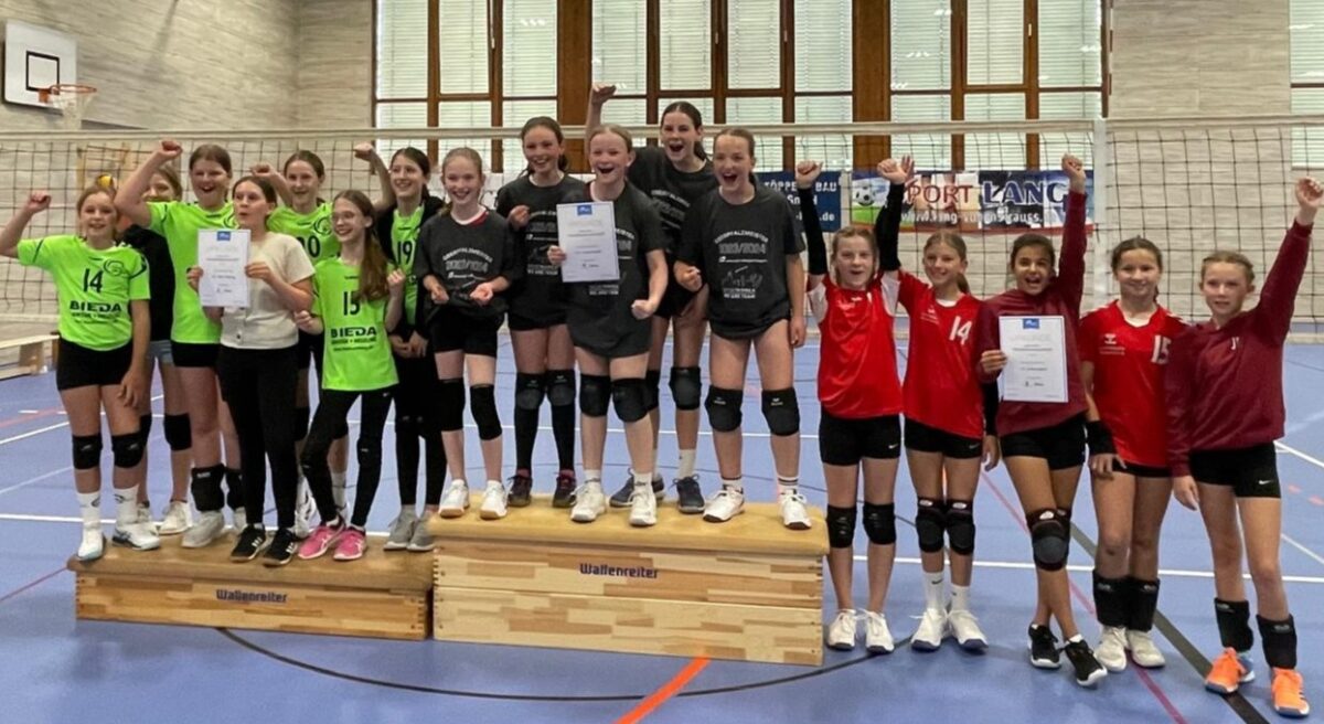 Volleyballmädchen des TV Vohenstrauß holen sich den Oberpfalztitel