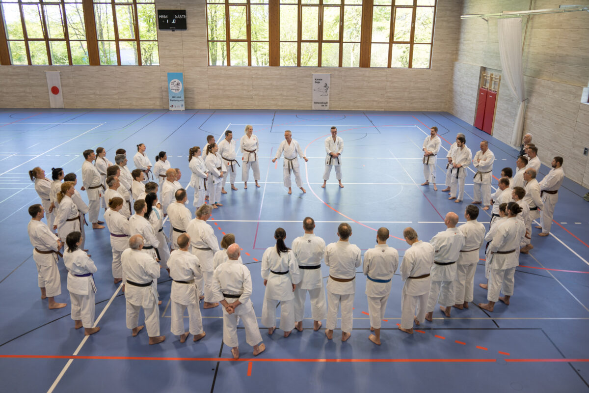 55 begeisterte Karateka beim Lehrgang des  Vohenstraußer Dojo