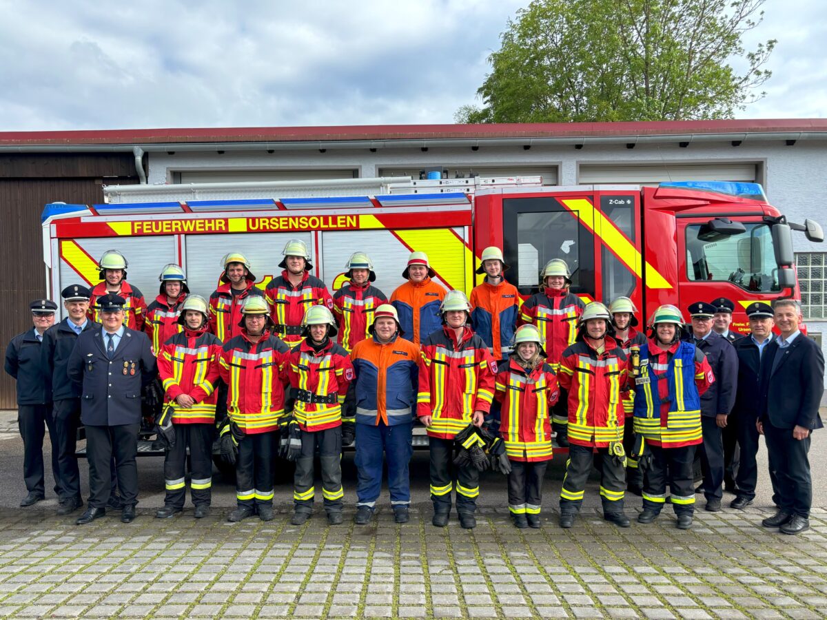 Erfolgreiche Abnahme des Leistungsabzeichens Löschaufbau der Feuerwehr Ursensollen