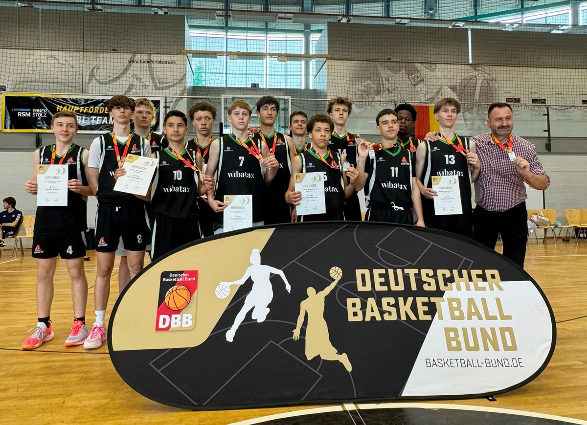 Oberpfalz Hunters erringen sensationellen zweiten Platz beim Deutschen Pokalturnier