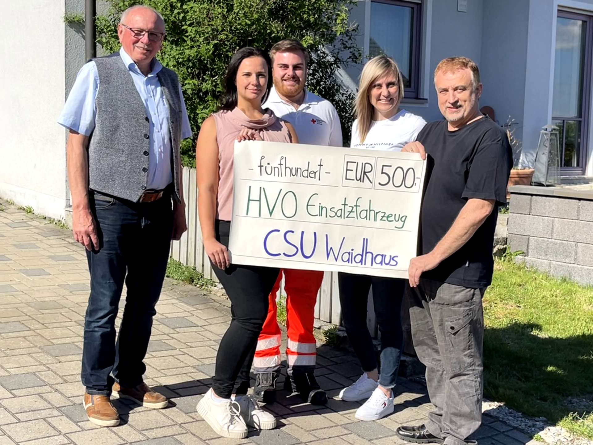 500-Euro-Spende für Einsatzfahrzeug in Waidhaus